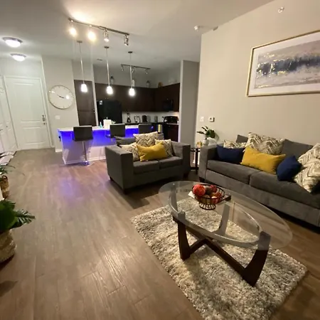 Walk To Nrg-City View Balcony- Free Parking-2Bdrm Near Nrg-Med Center-Galleria-Downtown